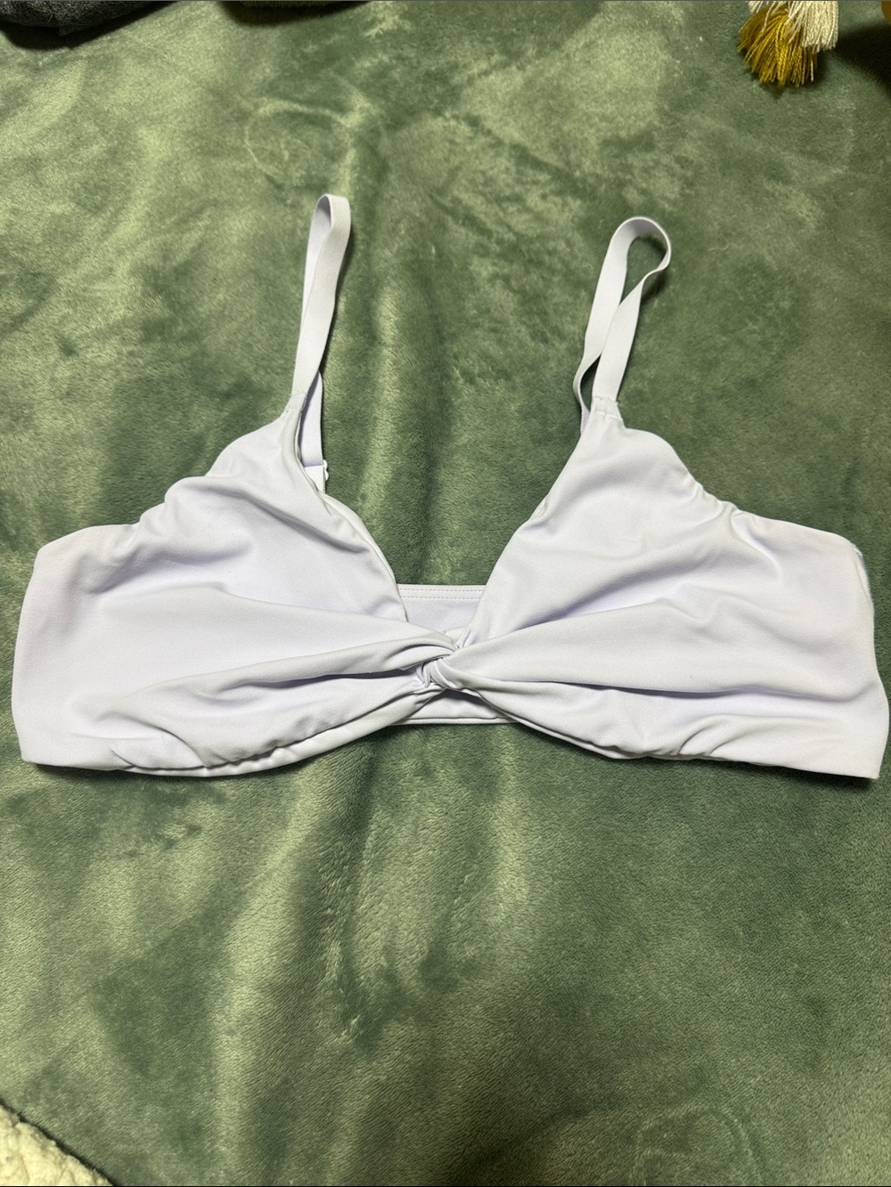 Light purple Twist-Front Gymshark Bralette